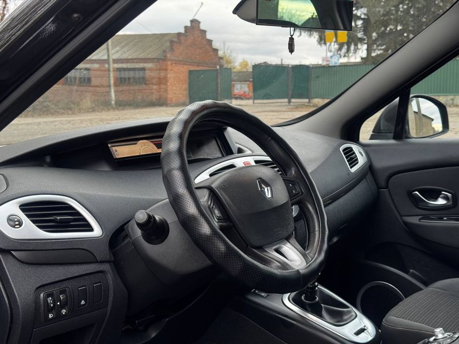 Продам Renault Scenic
