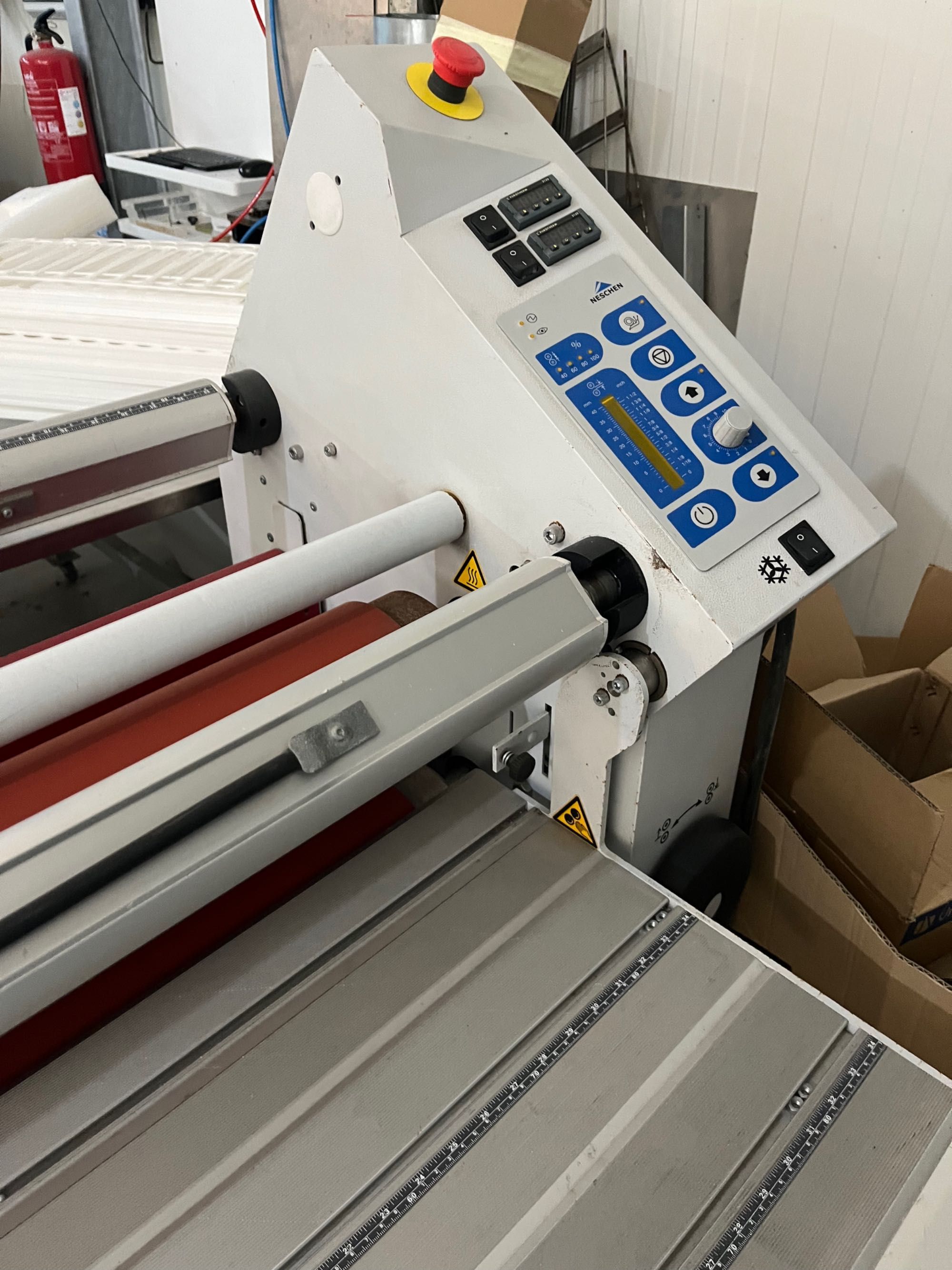 Laminadora 1600mm NESCHEN