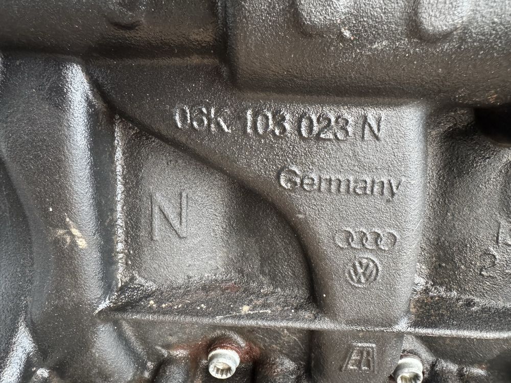 Q5 80A  двигун мотор 2.0  DJY DJYA djy VW Audi  A4 B9 8W A5