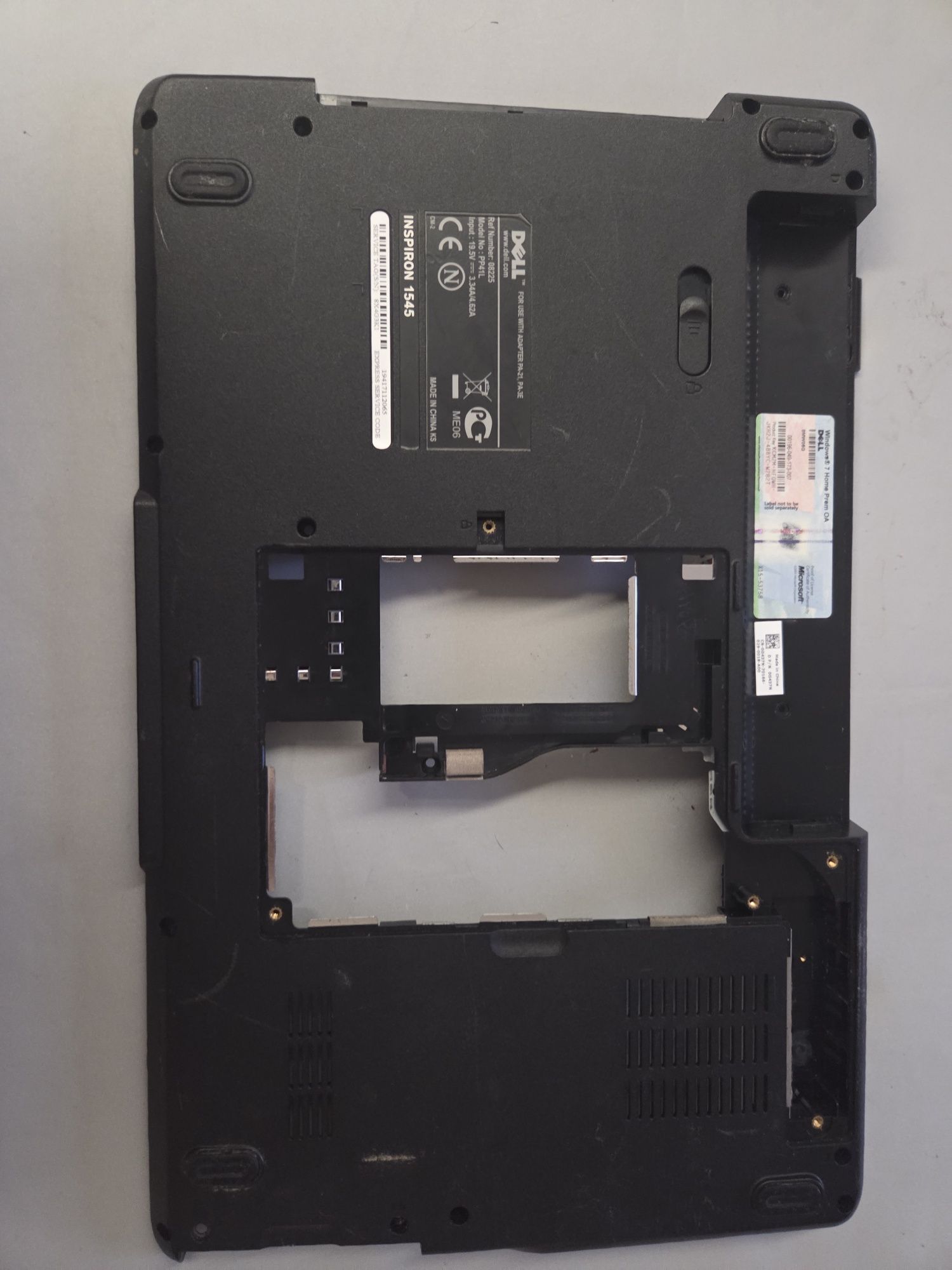 Sprzedam dolną obudowe do laptopa DELL INSPIRON 1545