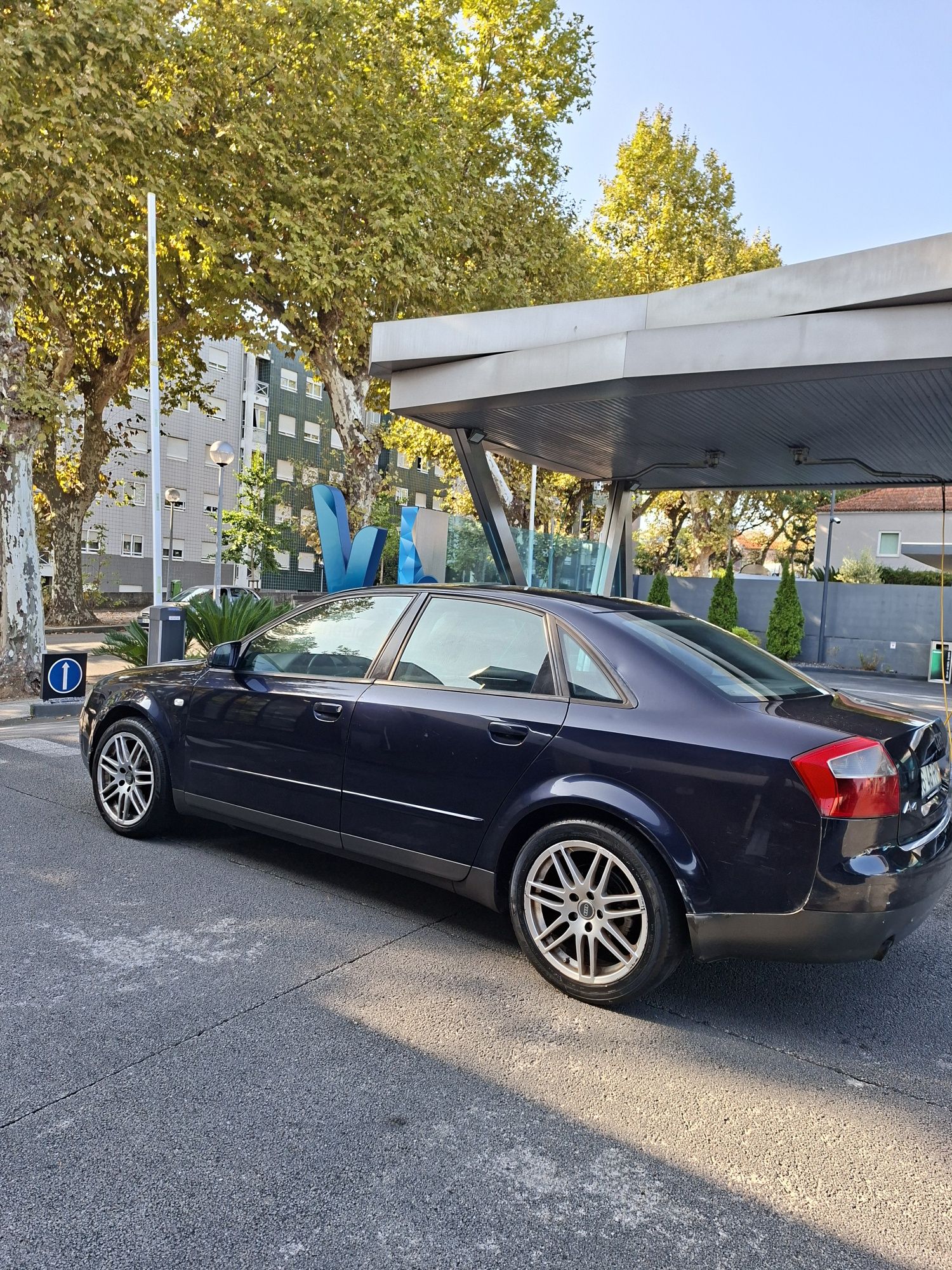 Audi A4 1.6 gasolina