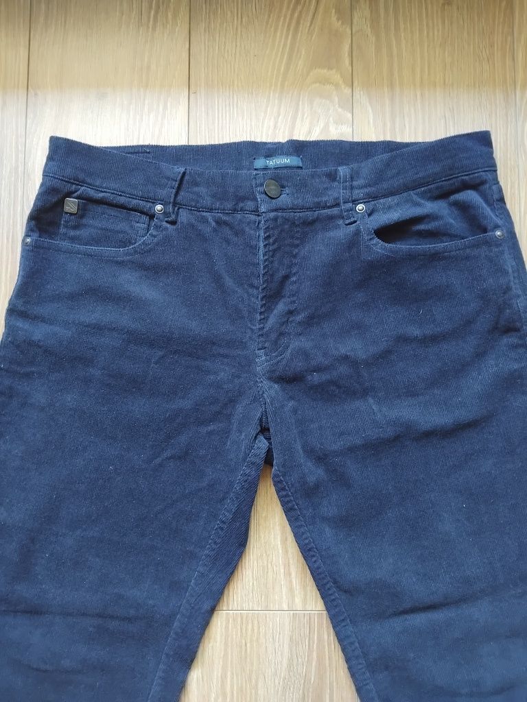 -60% Sztruksy Tatuum 32/32 cienkie spodnie. W pasie