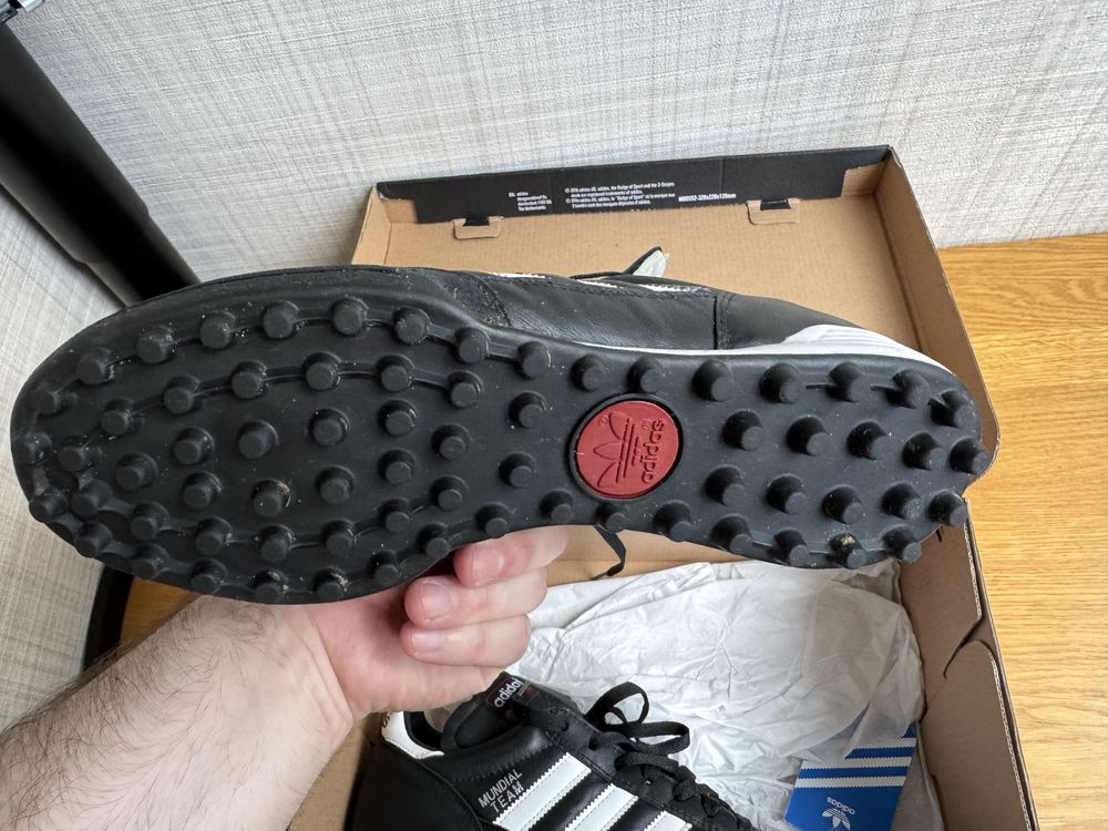 Adidas mundial us10