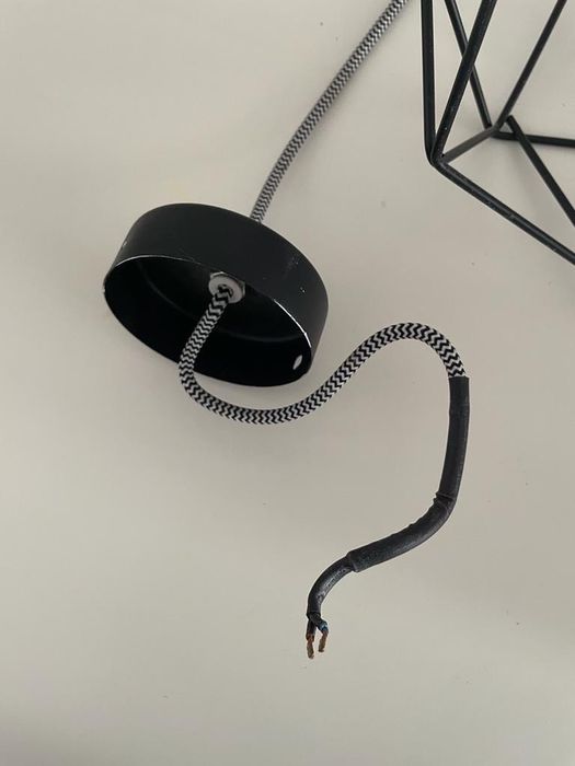 Lampa sufitowa czarna