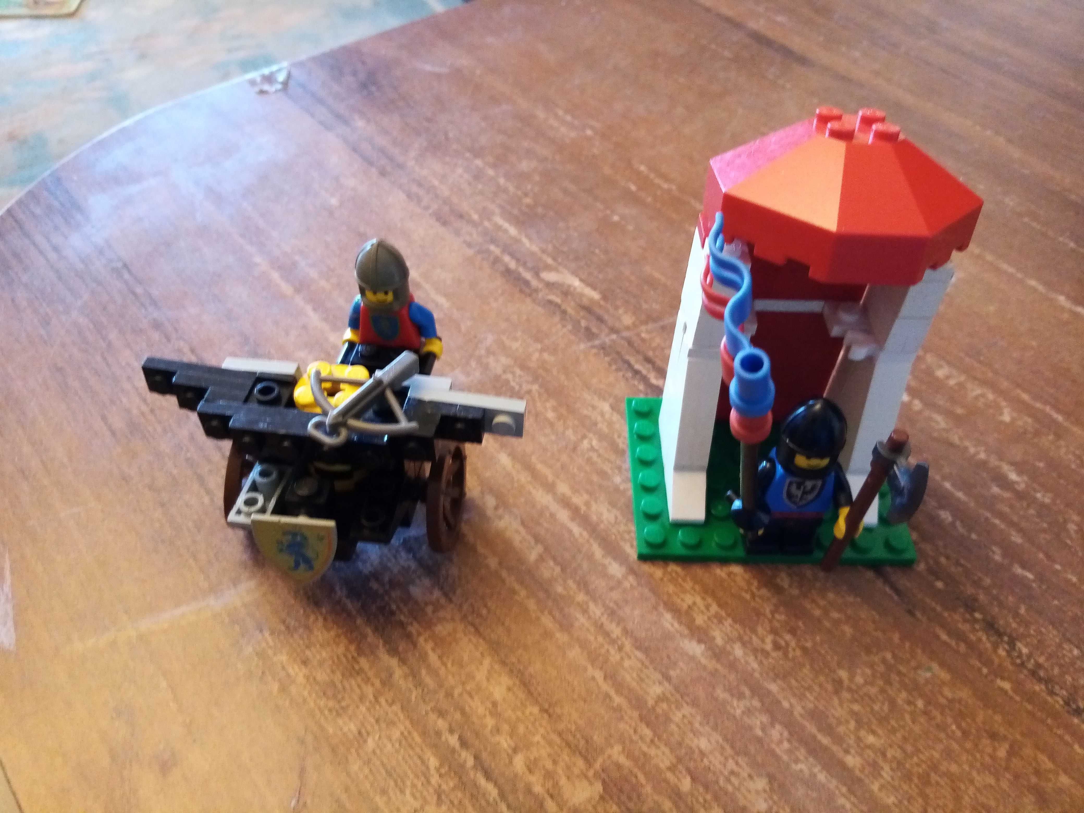Lego castle 2 małe zestawy niepełne