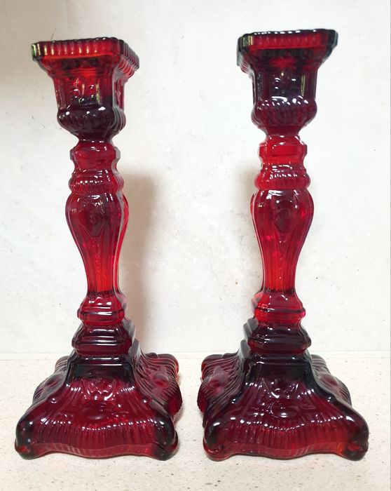 Fantásticos castiçais vintage em vidro prensado - IVIMA Marinha Grande