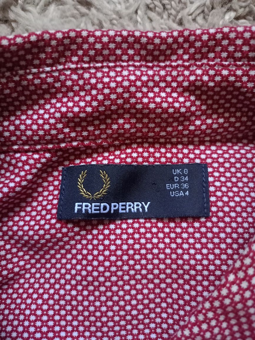 Świetna damska sukienka Fred Perry