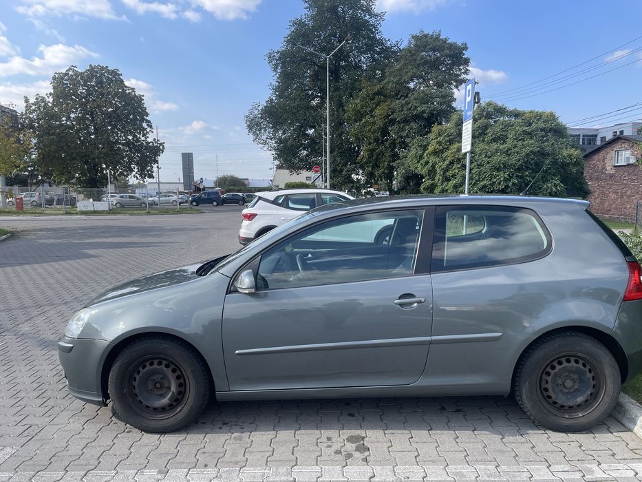 Volkswagen Golf V 1.6 MPI