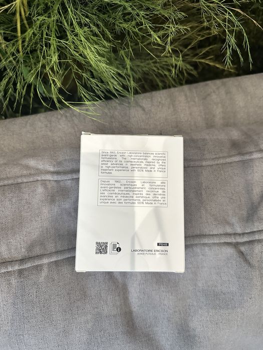 Электрическая щетка массажёр  Ericson Laboratoire Paris для чистки лиц