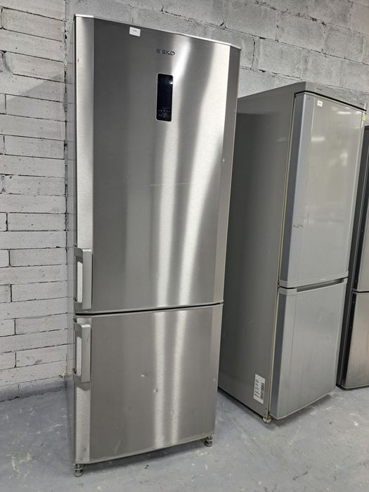 Широкий та високий холодильник Beko FRE54 з NoFrost Доставка та гарант