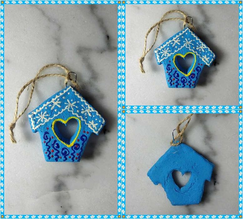 Подарочная игрушка на ёлку домик из глины ручной работы.