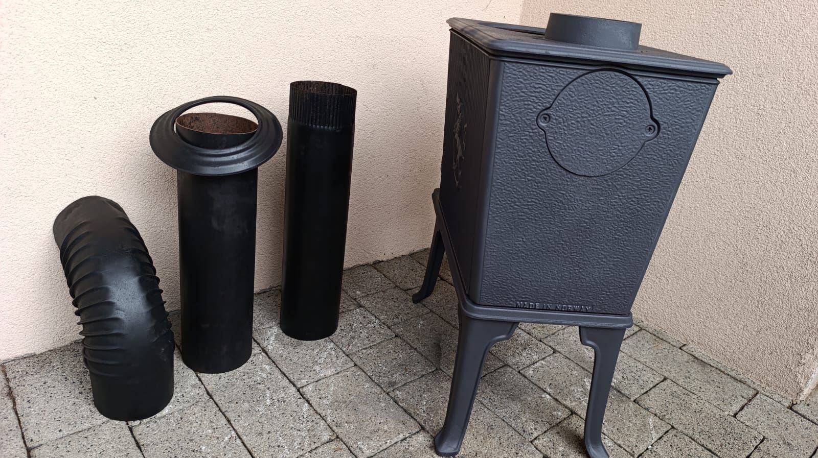 Kominek żeliwny wolnostojący Jotul Z Norwegii