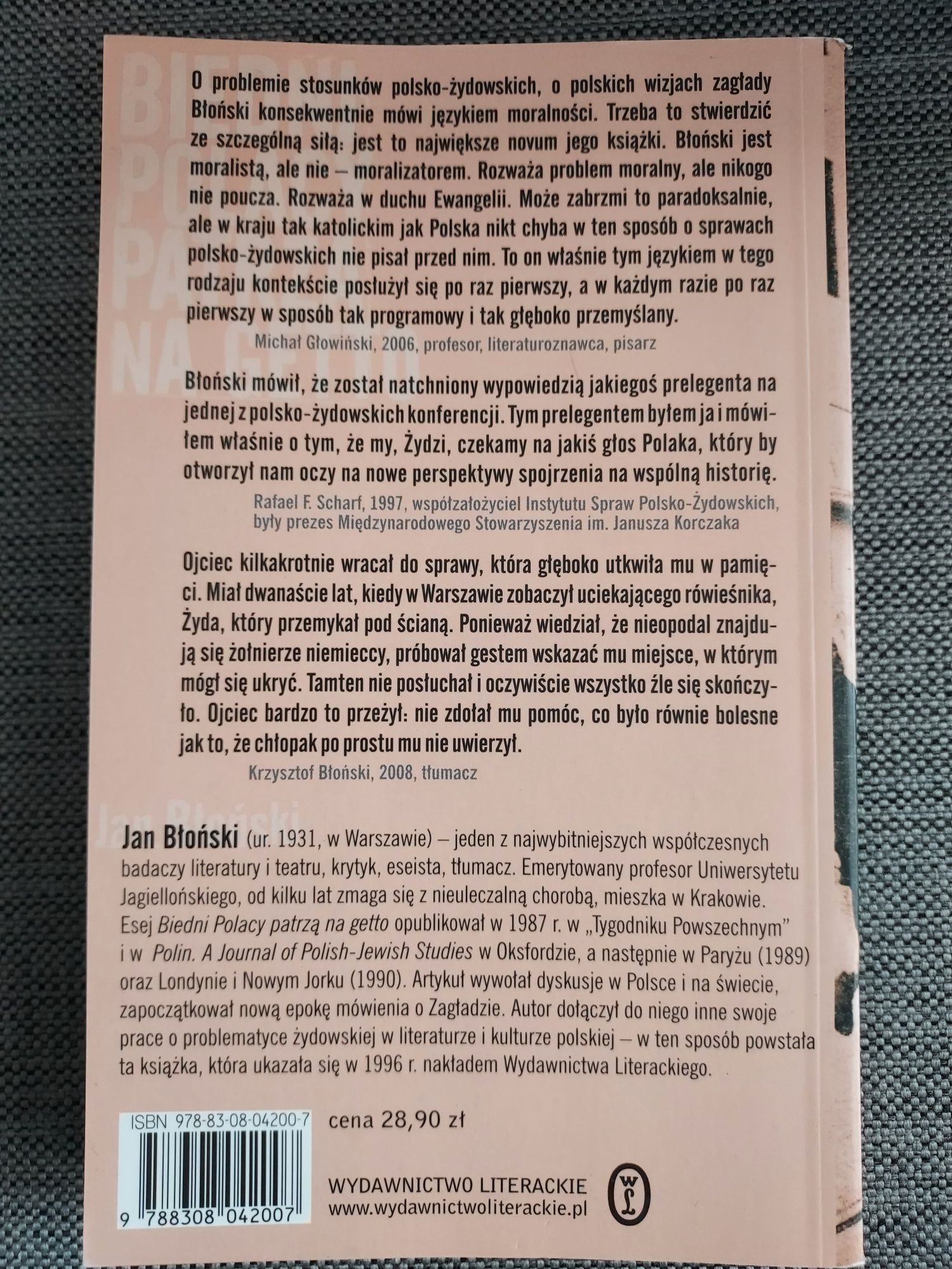 "Biedni Polacy patrzą na getto" Jan Błoński