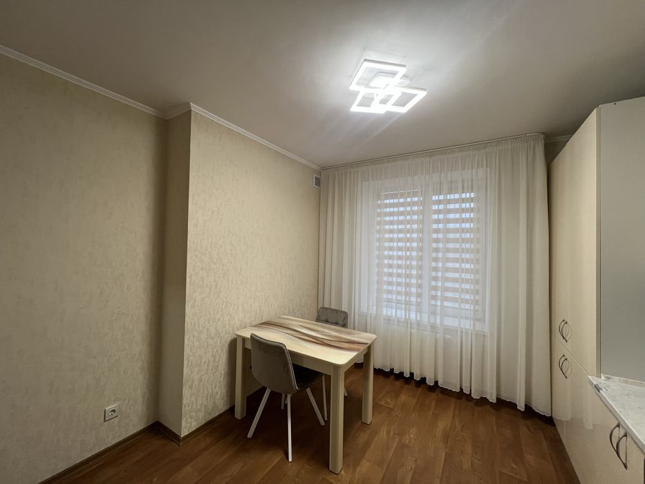 Оренда 2 кімнатної квартири на Поділлі .