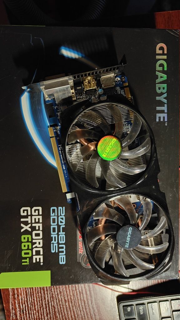 Відеокарта GIGABYTE GeForce GTX 660 Ti 2GB 192-bit (GV-N66TOC-2GD)