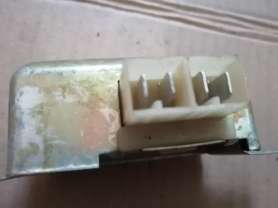 Реле 131.3702 регулятор зима-лето газ 53