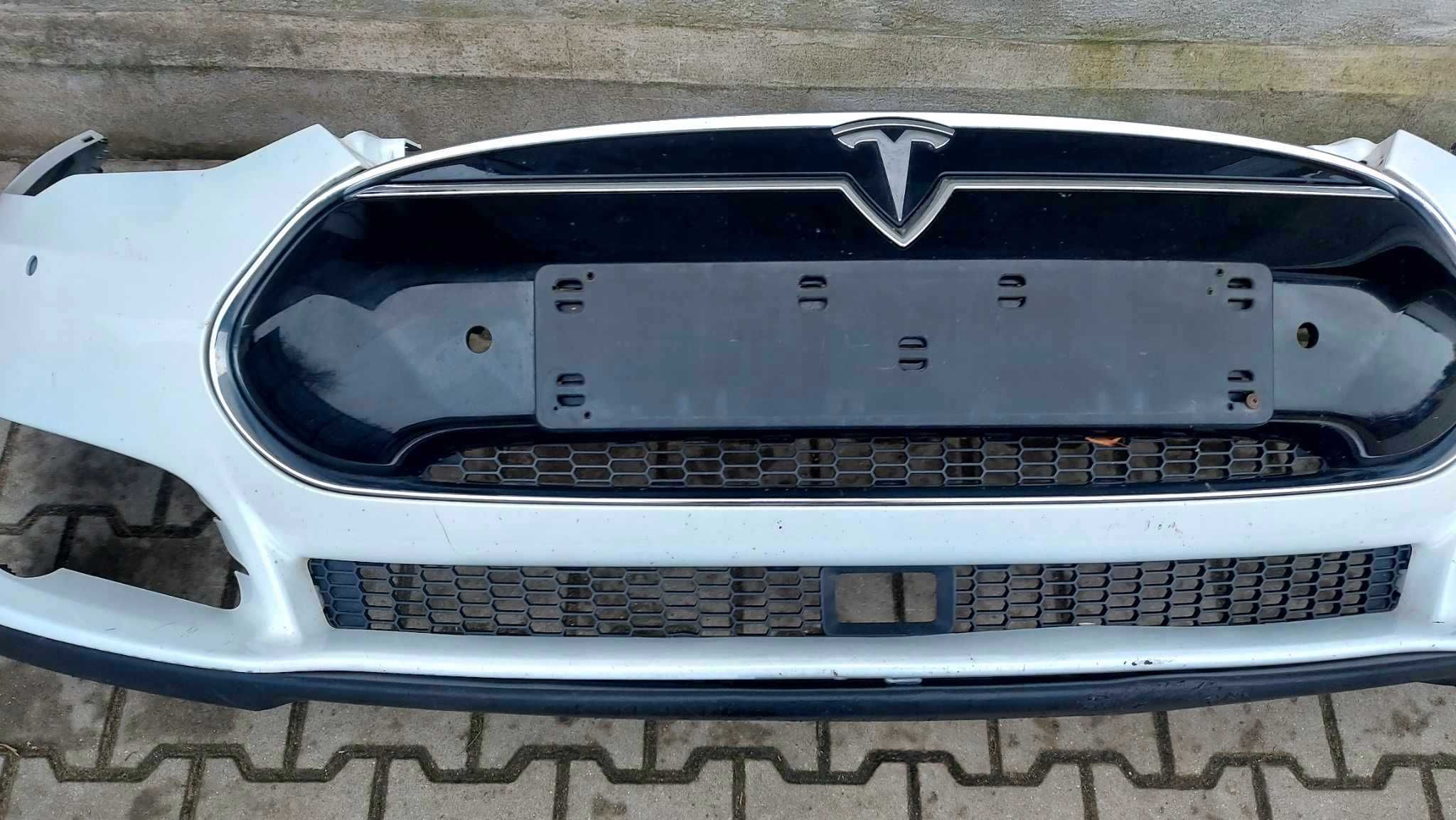 Tesla Model S - бампер передній рест дорест