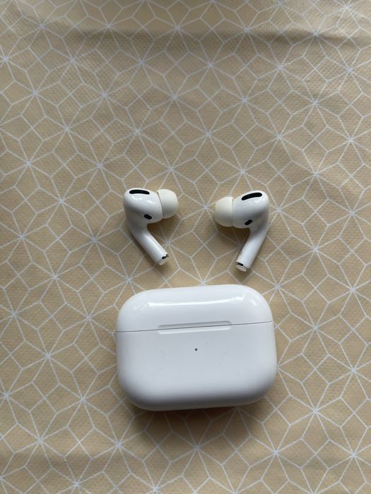 Продам Airpods pro