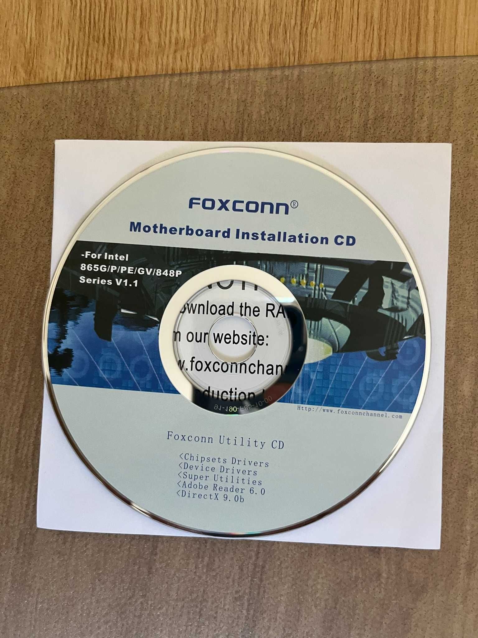 Płyta CD ze Sterownikami i Instrukcją do Płyty Głównej Foxconn