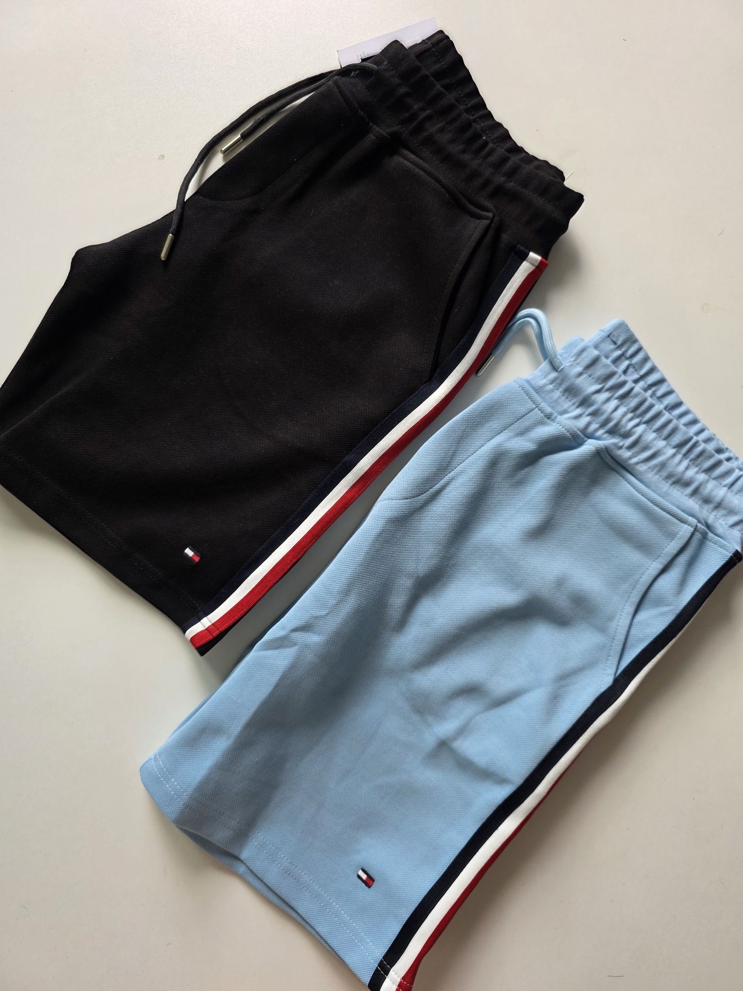 Tommy hilfiger komplet spodenki szorty błękitne niebieskie L / XL  wyp