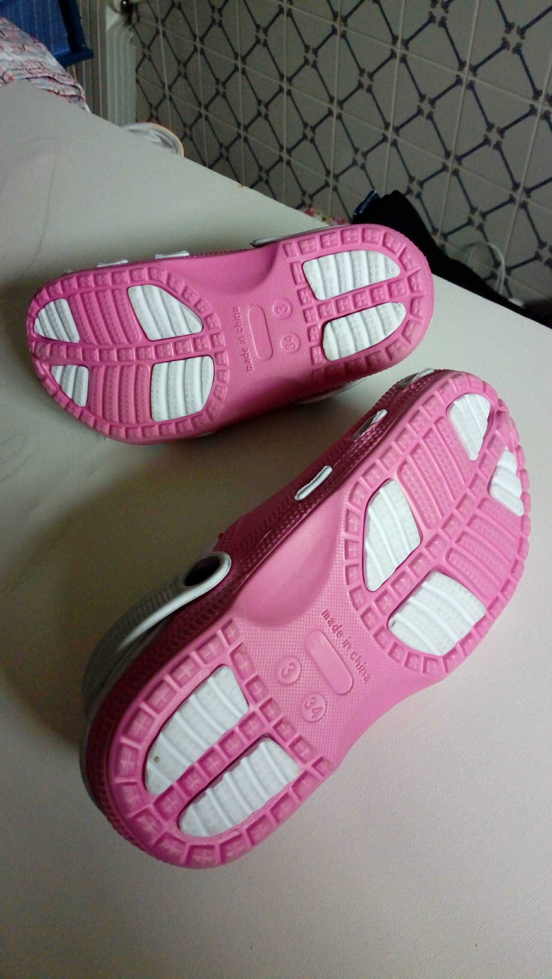 Crocs novas menina 34