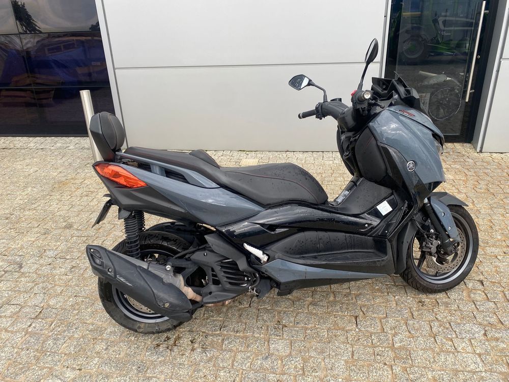 Yamaha X MAX 125