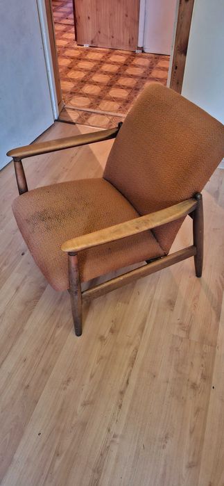 Fotele GFM-64 proj. E. Homa PRL retro