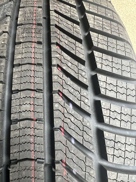 Шини різноширокі р 21 235/45 255/40 зима Контік