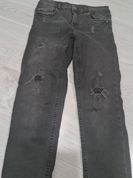 Zestaw ubrań dla chłopca 140