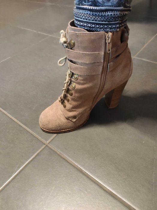 Botas senhora em pele