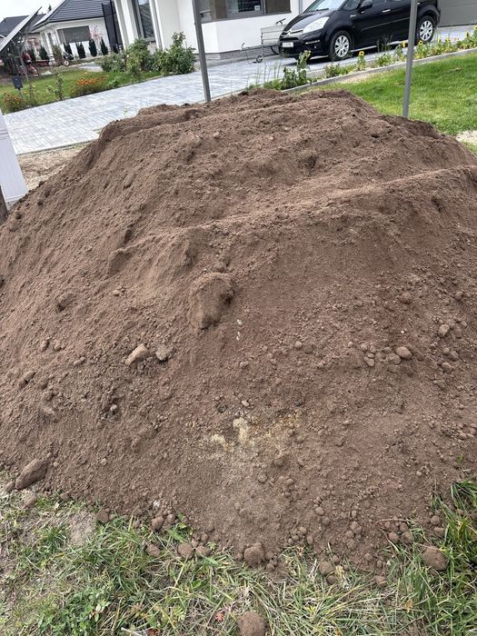 Ziemia na podwyżenie terenu/ogrodowa/czarnoziem/Humus/pod trawnik