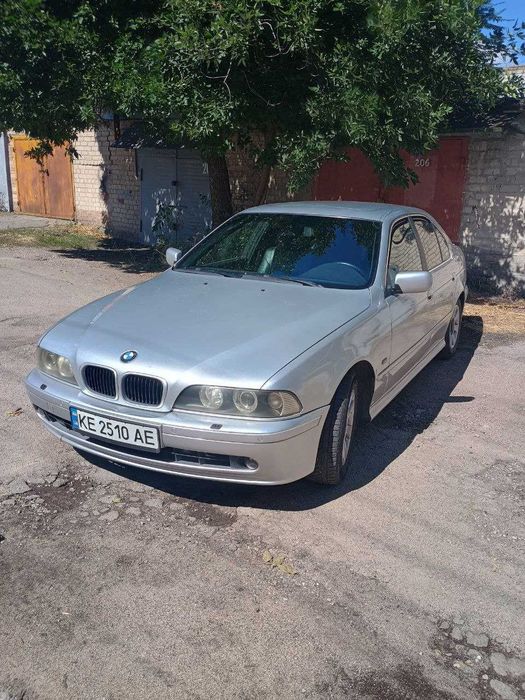 Продам BMW 525D 2002г автомат