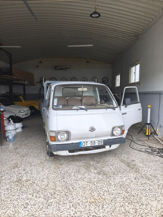 Toyota HiAce 2.2 caixa aberta