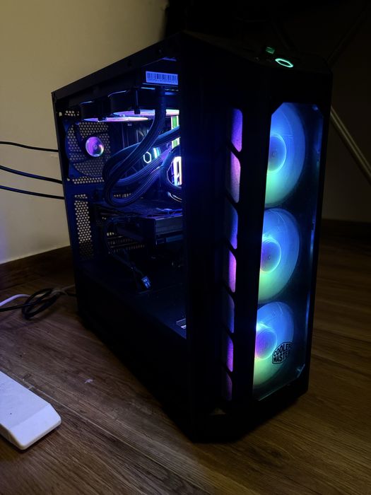 PC GAMING i7 9700k + RTX 4060