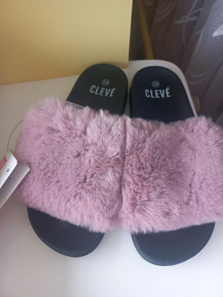 Nowe klapki z futerkiem 39 Cleve