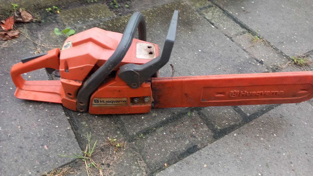 Piła pilarka spalinowa Husqvarna 136