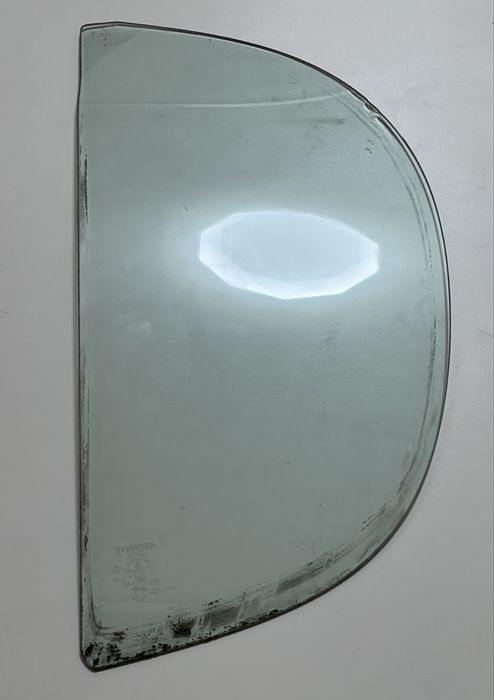 Vidro porta trás esquerda Toyota Yaris 1999 a 2005