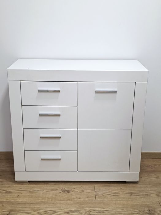 Komoda biała 4 szuflady
