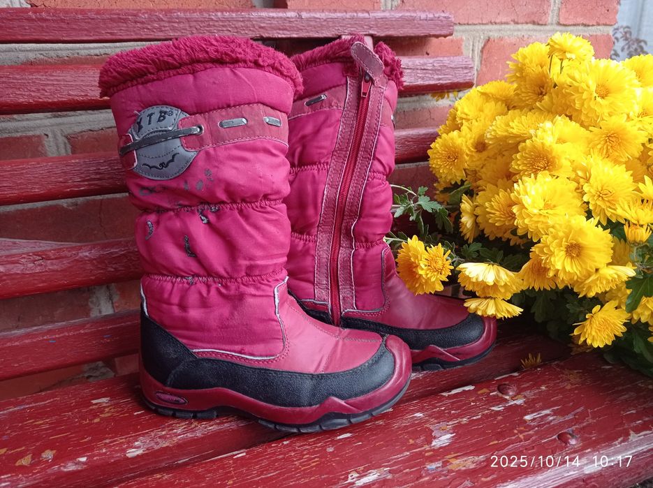 Зимові червоні чобітки для дівчинки 20,3 см по устілці 32 розмір