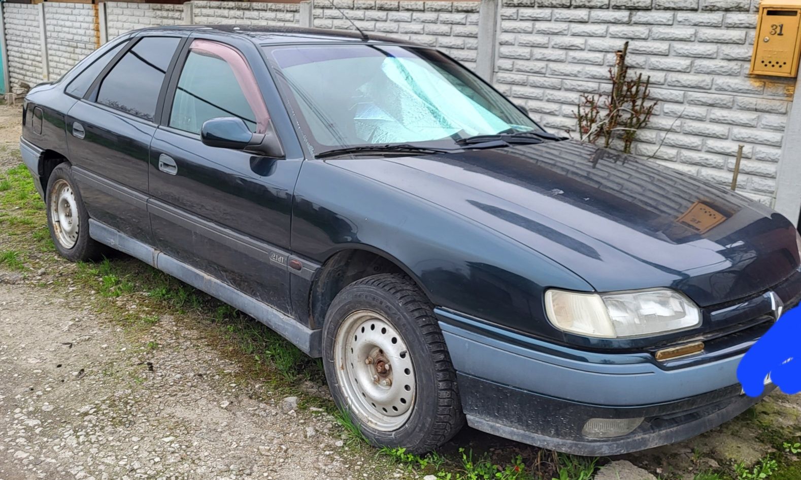 Автомобиль Renault Safran