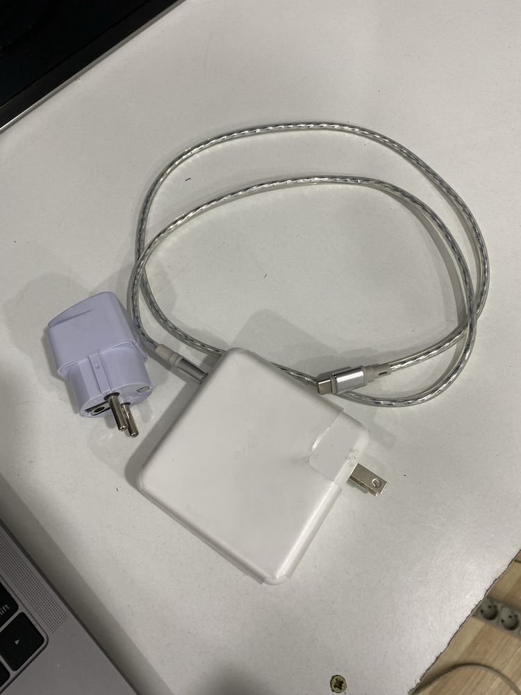 Ноутбук macbook air a1932 2019 8 256 i5