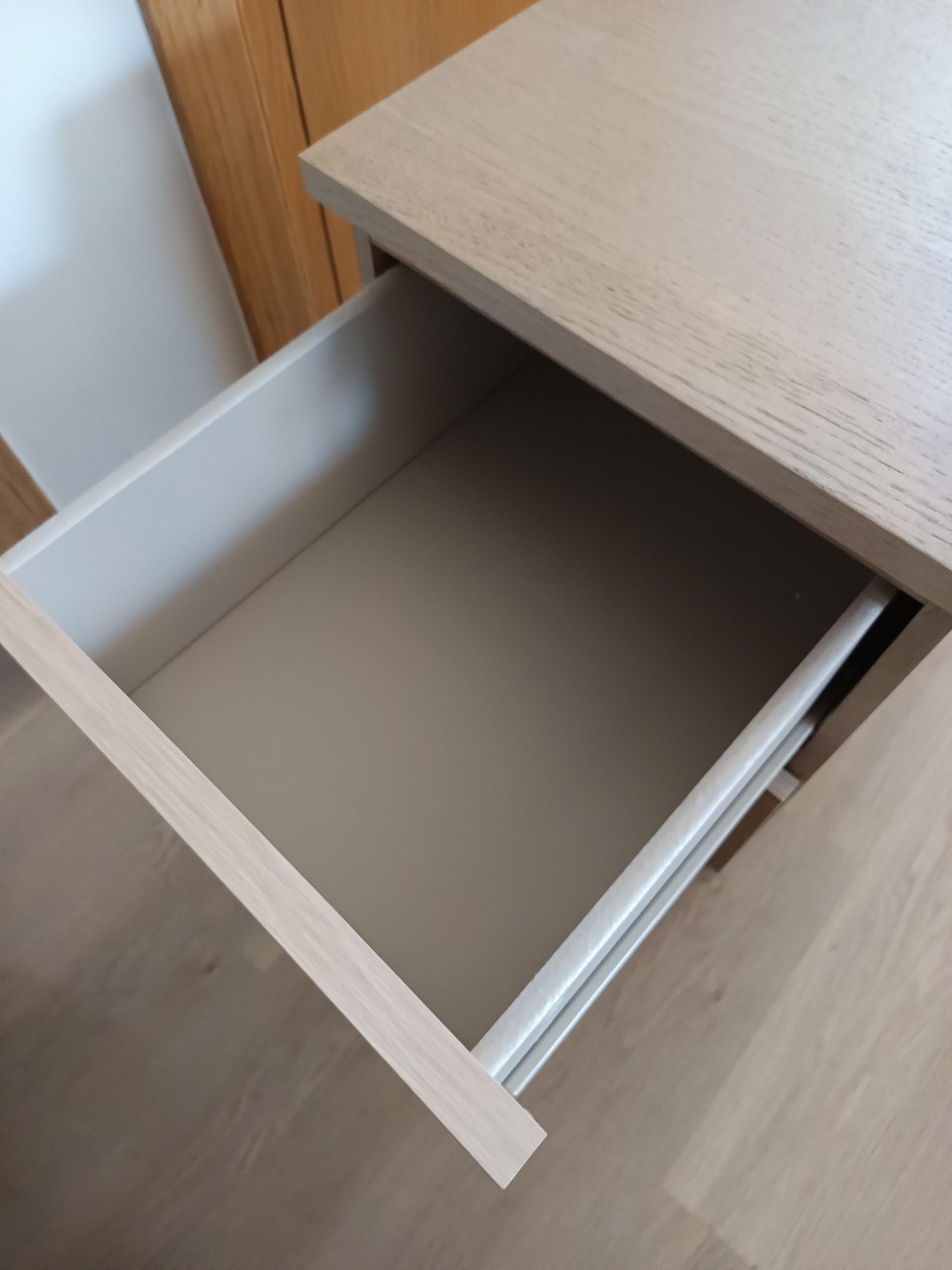 Mesa de cabeceira