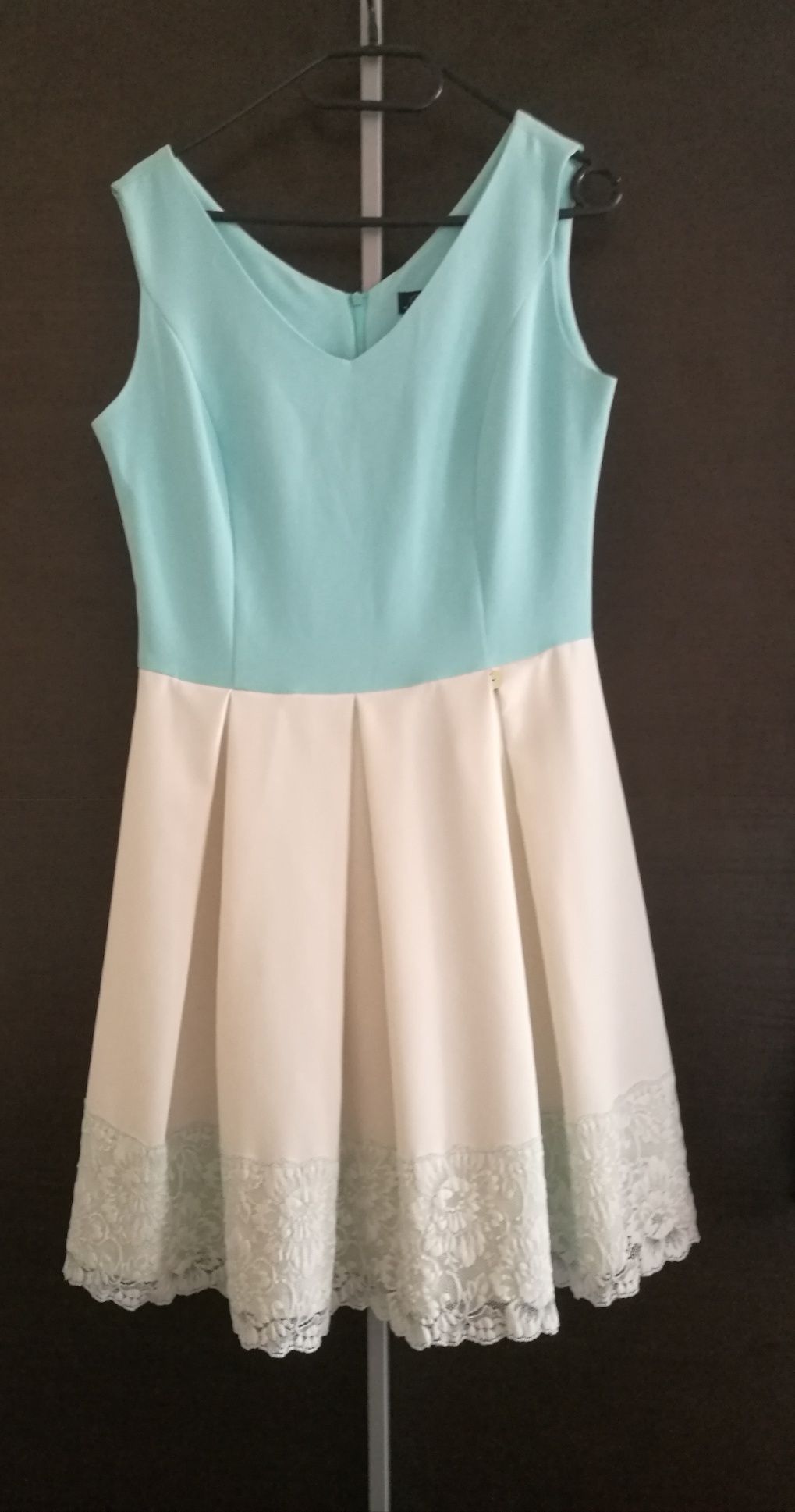 Błękitno kremowa elegancka sukienka - rozmiar S/M