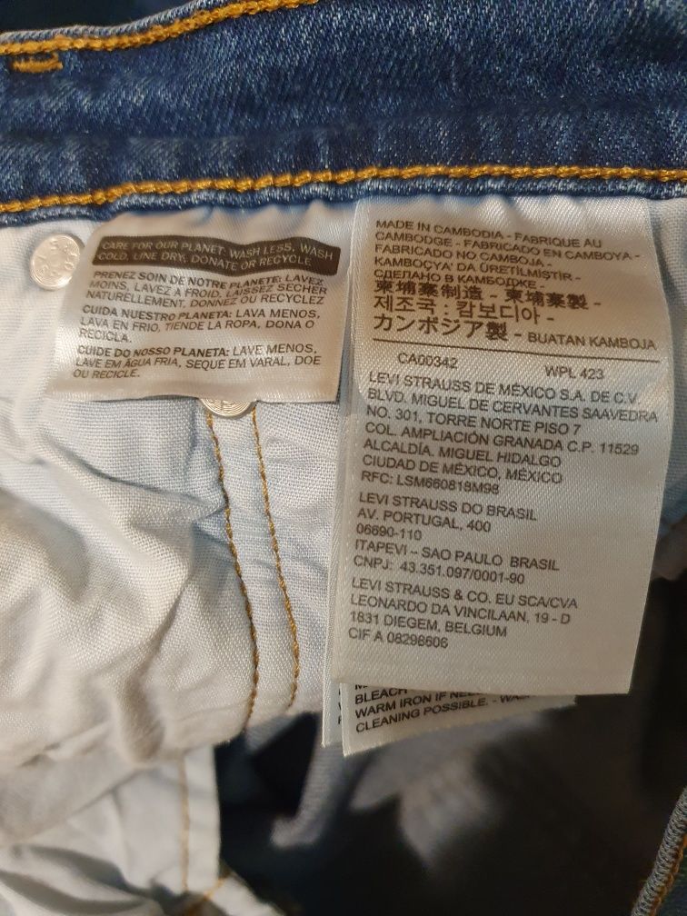 Levis оригинал.Новые джинсы,коттон со стрейчем.