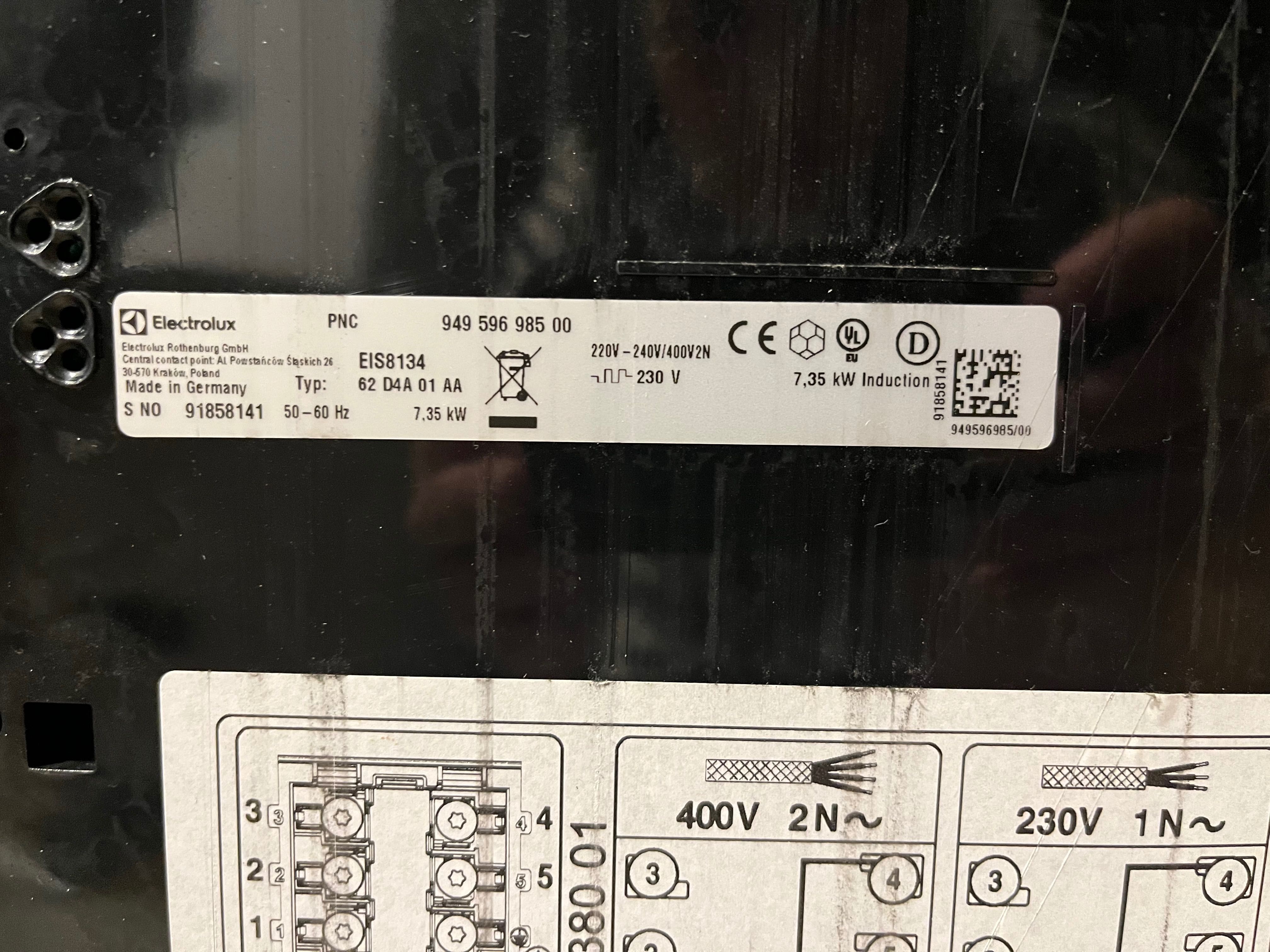 Płyta indukcyjna electrolux - zbite szkło, elektronika sprawna