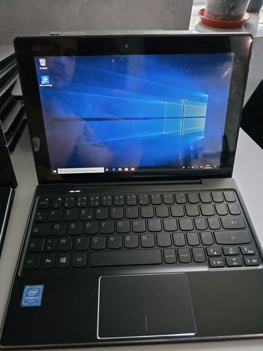 Ноутбуки планшети  Lenovo IdeaPad Miix 310 10.1" 64GB в наявності