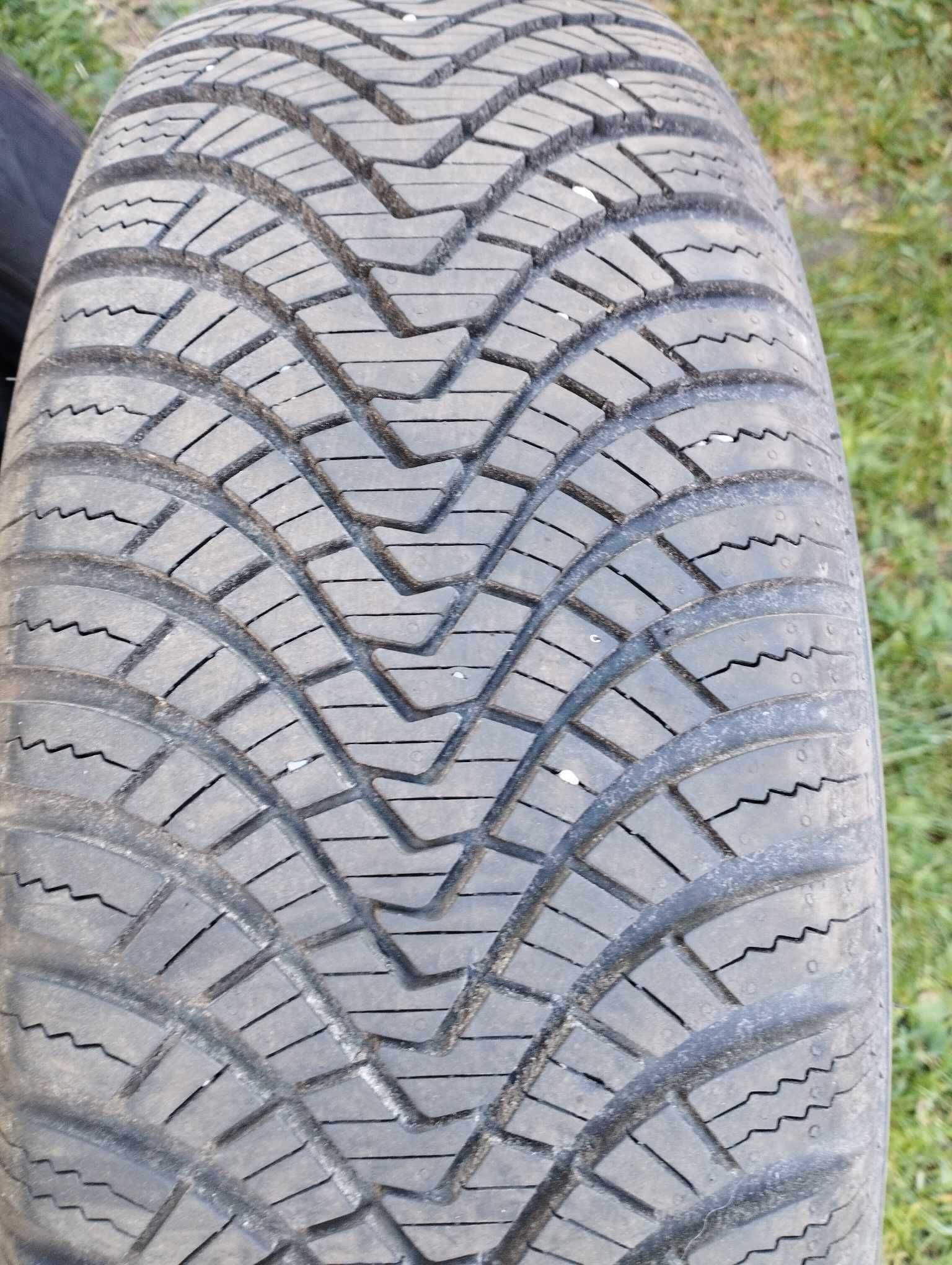 opony całoroczne 195/65 R15