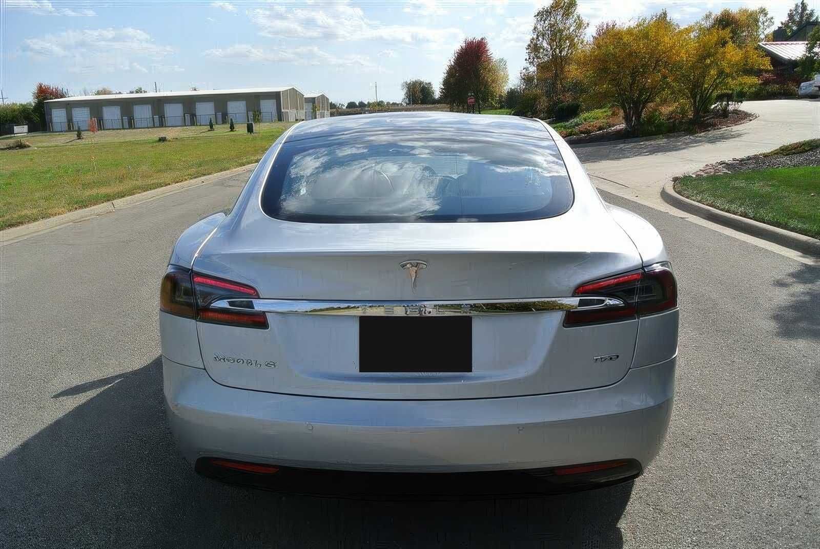 2018 Tesla Model S 75D