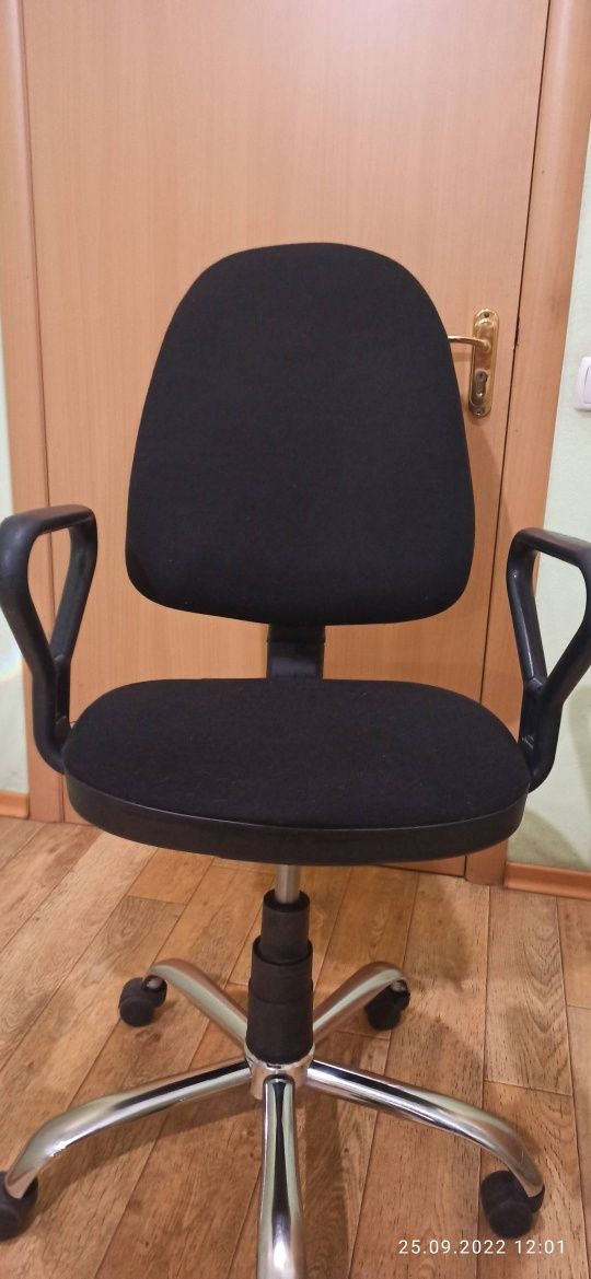 Кресло офисное  недорого