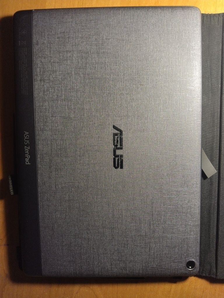 Asus ZenPad 10 2/16GB на детали
